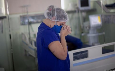 Brasil tem 153 mortes por covid-19 em 24 horas
