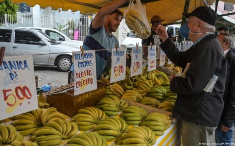 Brasil tem maior alta da inflação em 12 meses desde 2003