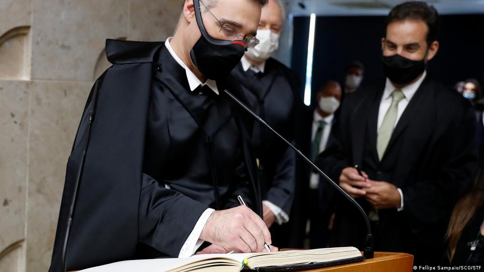 André Mendonça toma posse como ministro do STF