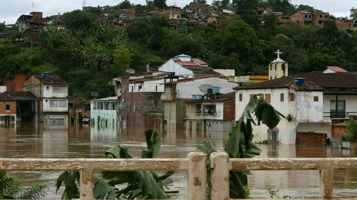 Chuvas na Bahia deixam 18 mortos, 19 mil desalojados e 72 municípios em emergência