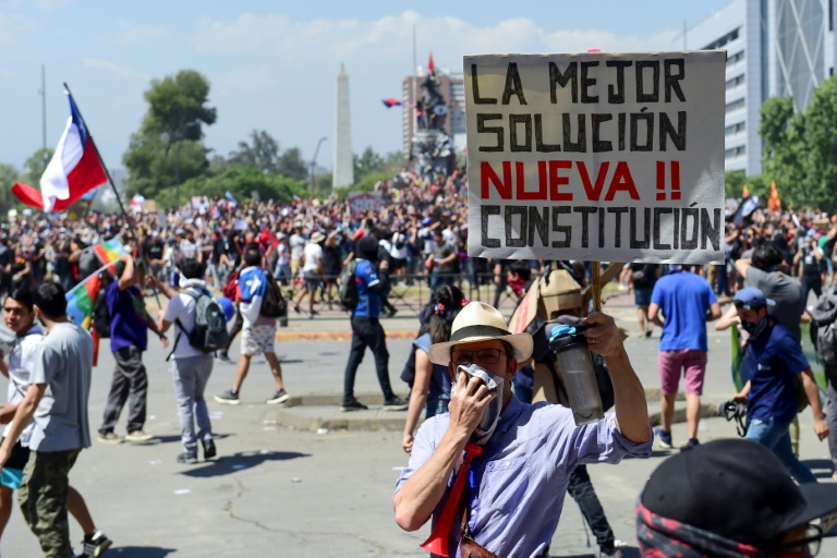 Intervenção em praça de Santiago expõe polarização a 2 dias da eleição no Chile