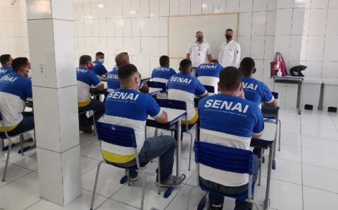 MT:   REEDUCANDOS:  Terceiro estado que mais investe na área, MT tem 83% da população carcerária estudando