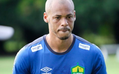Cuiabá publica no BID rescisão com zagueiro ídolo da torcida