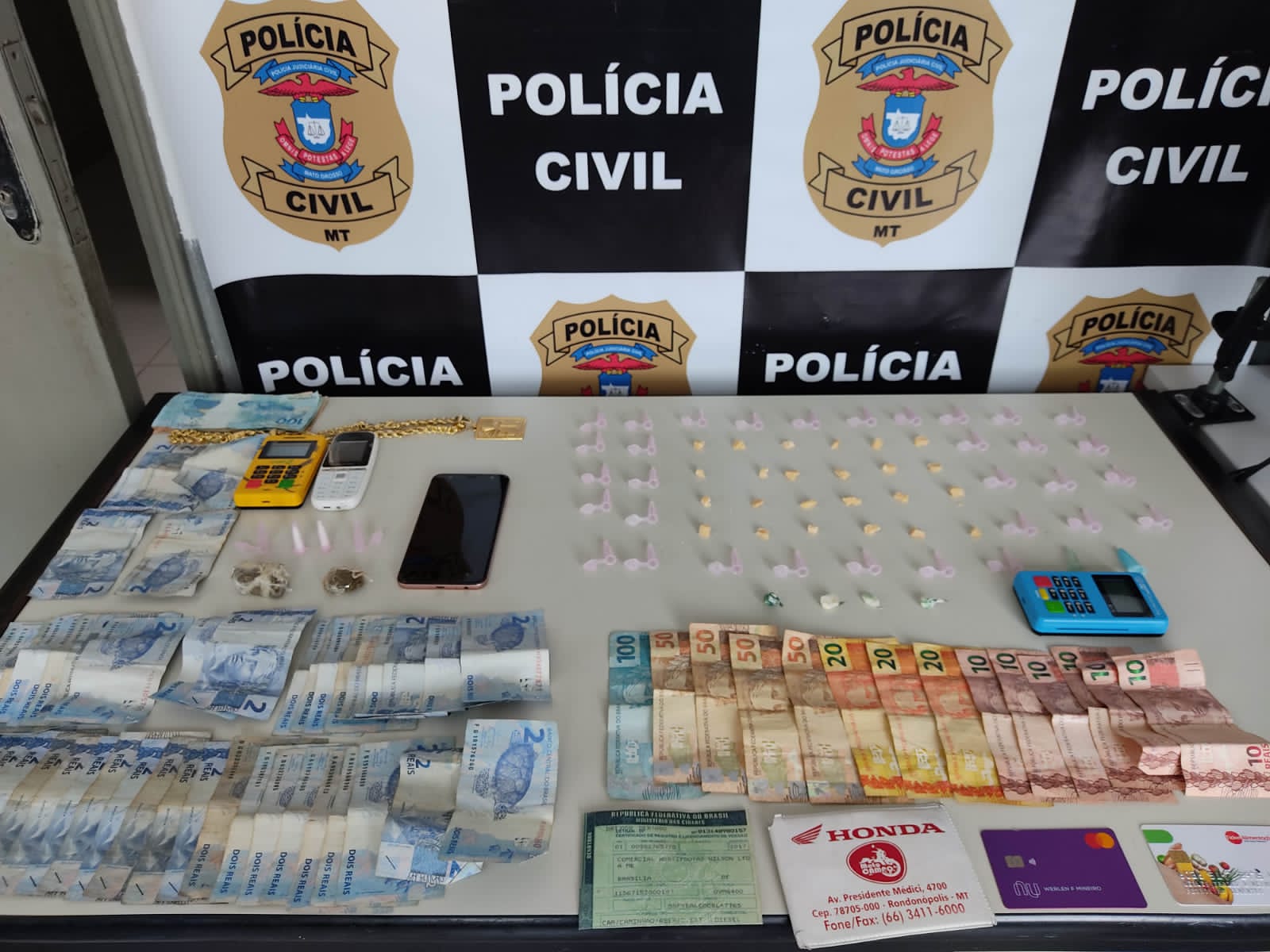 Policiais civis com apoio de militares desarticulam associação criminosa atuante no tráfico de drogas
