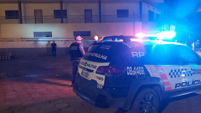 MT: Justiça absolve dois PMs por morte de usuário de drogas numa viatura em Cuiabá