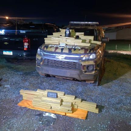 MACONHA:  Força Tática apreende 102 kg de drogas e prende 3 traficantes em bairro de Cuiabá