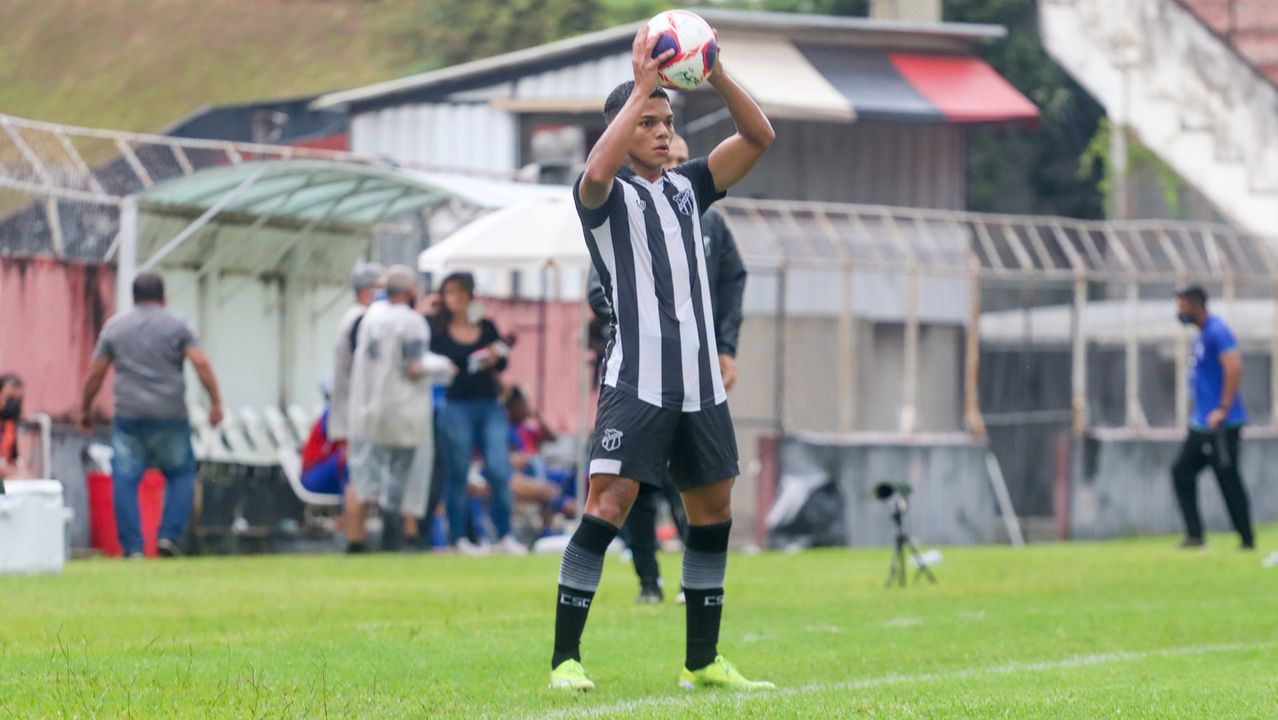 Jogos de hoje: confira partidas de futebol deste sábado (08/01)