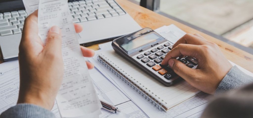 Inadimplência avança no país e atinge maior taxa anual desde 2016