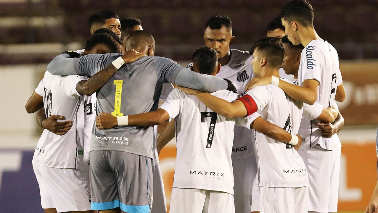Santos fecha a preparação para enfrentar o Guarani pela Série B; veja time provável