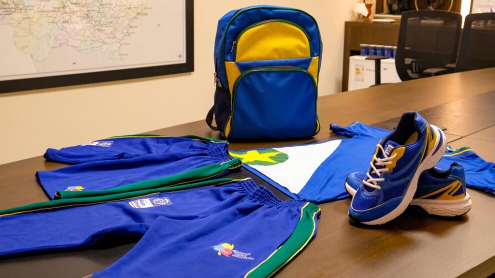 MT:  Governo do Estado abre licitação para comprar kits de uniforme para mais de 380 mil estudantes em MT