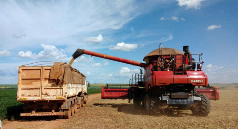 Agronegócio será motor do PIB do Brasil em 2022, dizem economistas