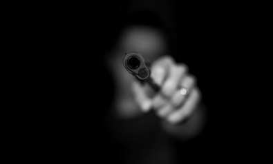 FEMINICÍDIO:   Homem mata esposa a tiros e deixa outras duas pessoas feridas em MT