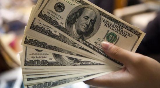 Dólar cai para R$ 5,16 um dia após segundo turno das eleições