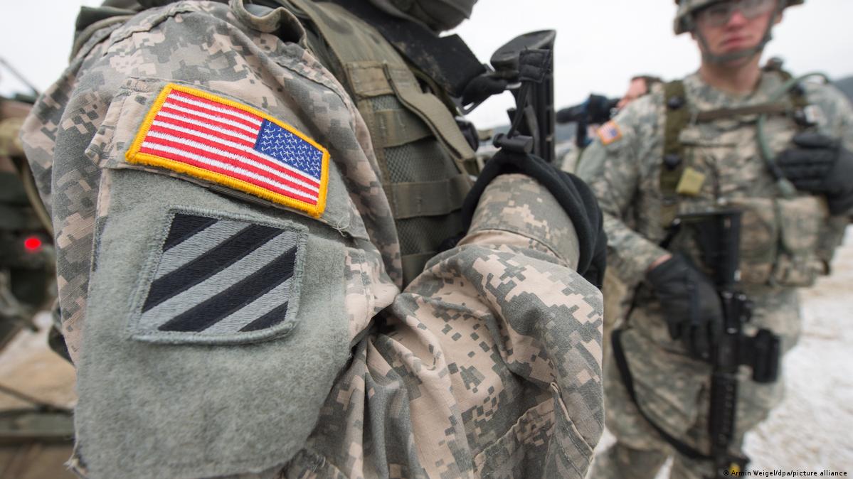 EUA enviam mais soldados à Europa em meio a crise na Ucrânia