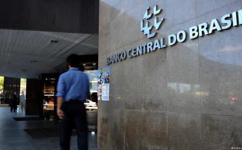 Banco Central eleva taxa Selic para 10,75% ao ano