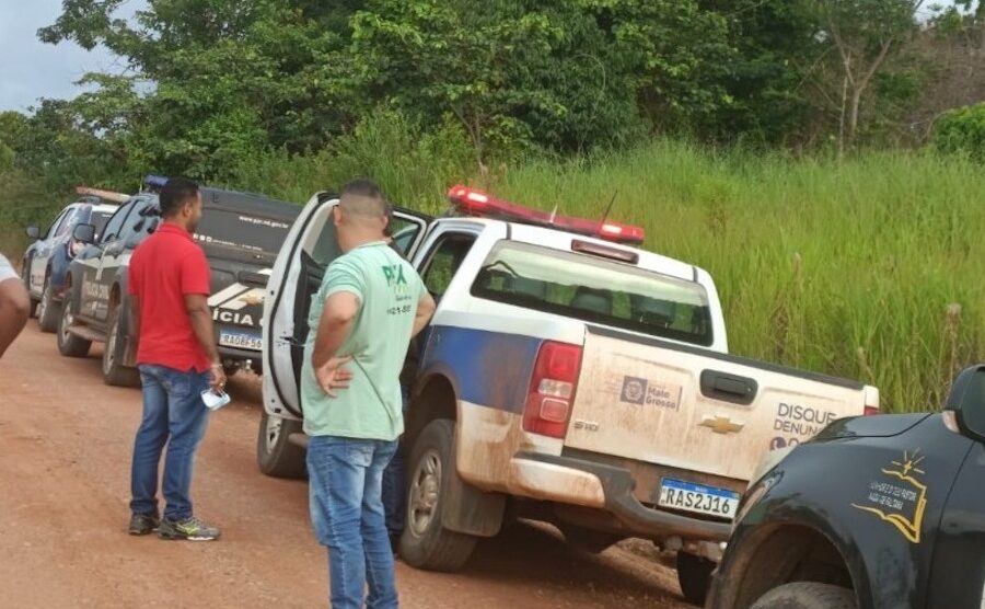 Corpo é encontrado em decomposição às margens de estrada no Nortão