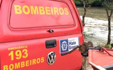Bombeiros fazem buscas por homem que teria caído no rio Teles Pires no Nortão