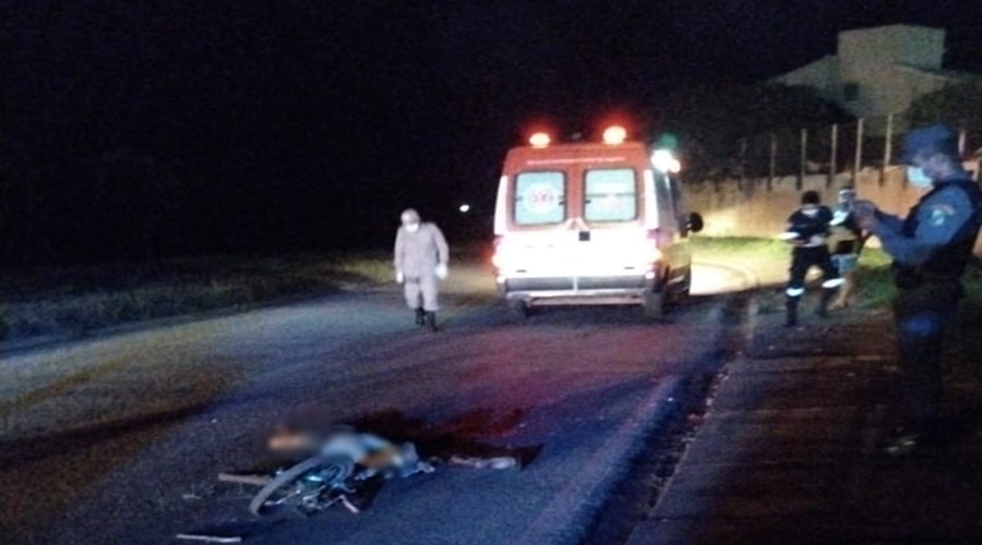 PEGAVA RABEIRA:  Garoto de 12 anos morre após ter a cabeça esmagada por carreta na BR-364