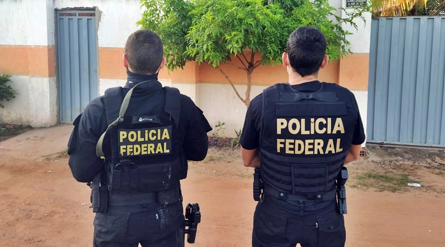 OPERAÇÃO TURFE:  Mulher é presa em flagrante em Rondonópolis por posse ilegal de arma durante operação da PF