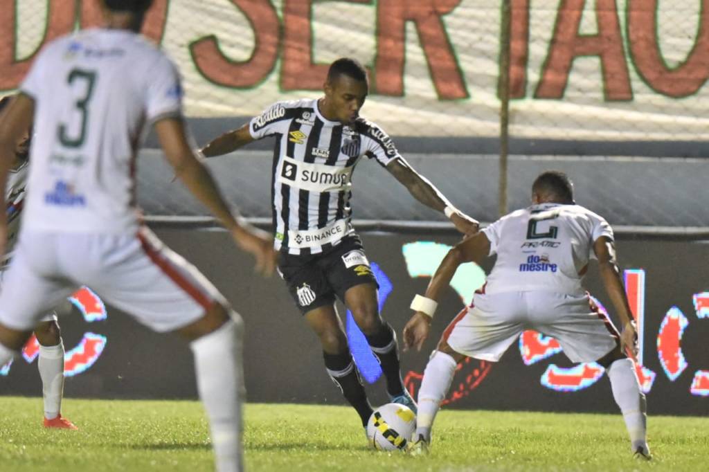Santos volta a marcar três gols em um mesmo jogo após sete meses