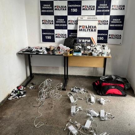 FLAGRANTE:  Polícia Militar apreende drone e drogas em casa de Cuiabá