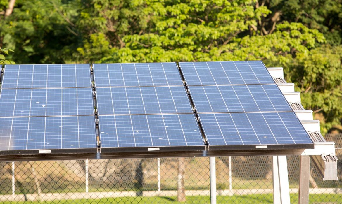 MT: Cuiabá é o 1º município do Brasil a atingir 100 MW em energia solar