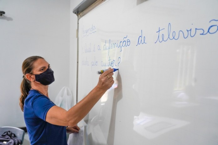MT: LUCAS DO RIO VERDE: Prefeitura e Sindicato acórdam em 12,87% aumento da RGA para professores