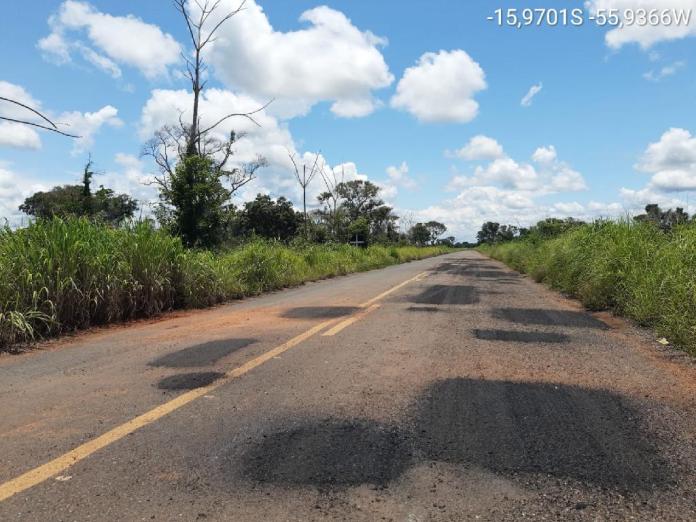 Sinfra-MT recupera rodovia entre Barão de Melgaço e Santo Antônio de Leverger