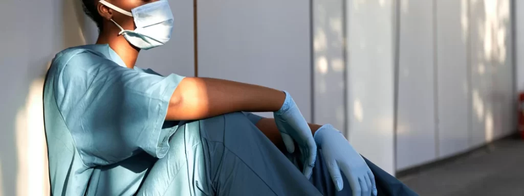 Casos de ansiedade e depressão aumentaram 25% na pandemia, diz OMS