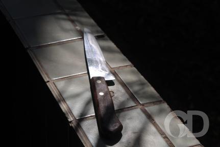 Mulher é presa pela Polícia Civil por tentativa de feminicídio contra ex-companheira