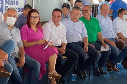 MT: TENSÃO ELEITORAL:    Evento reúne adversários em MT e alfinetadas dominam discursos