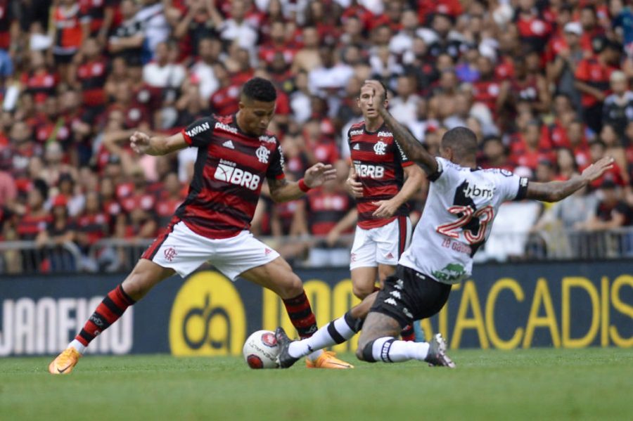 Bruno Henrique treina normalmente e pode ser reforço para as partidas da final do Carioca