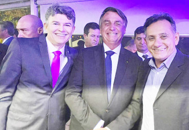 DIREITA EM MT:   Ex-deputado tucano se oferece a Bolsonaro para disputar Governo