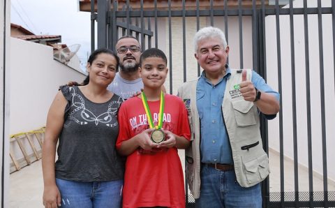 Estudante de Cerquilho (SP) recebe medalha de ouro na Olimpíada Brasileira de Astronomia