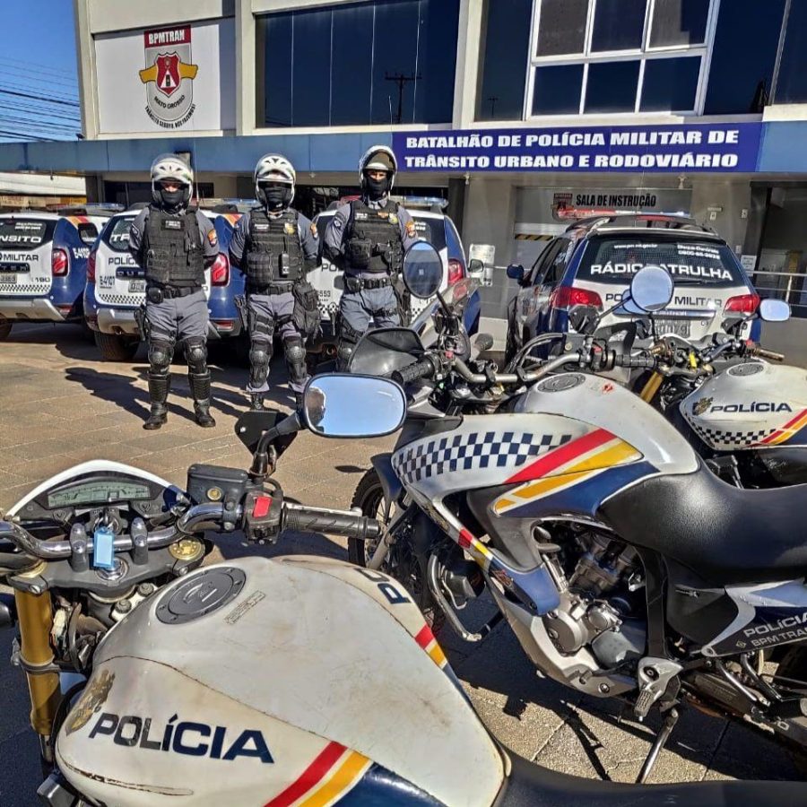 RUAS DE TANGARÁ: Três pessoas se envolvem em acidente após batida entre motos