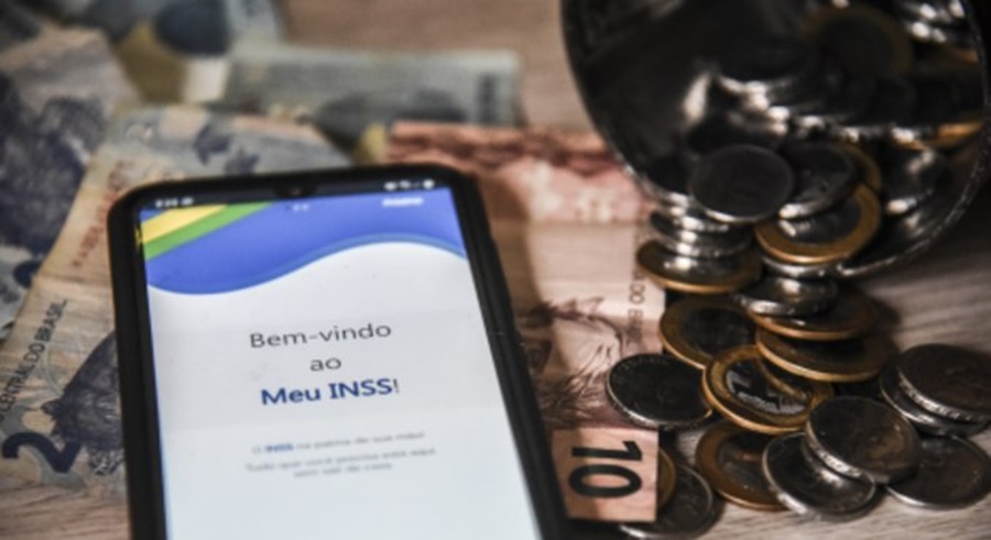 BENEFÍCIO DO INSS:  Governo antecipará para abril e maio o 13º salário de aposentados e pensionistas do INSS