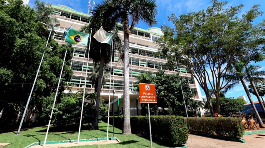 Prefeito sanciona lei que institui o IPTU Sustentável e destaca iniciativas inovadoras implementadas em Cuiabá