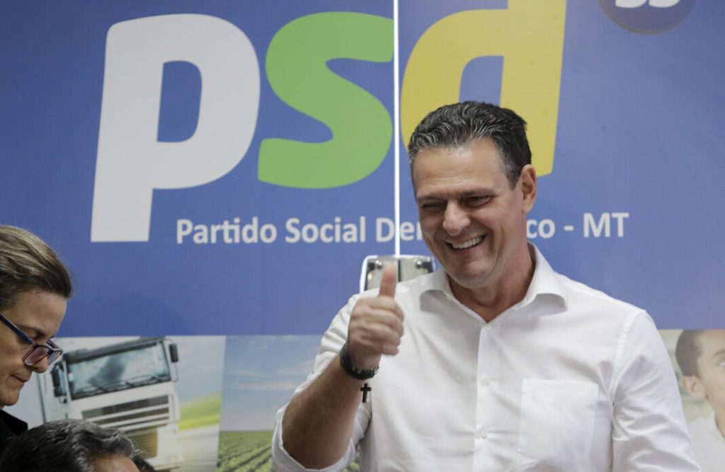 MT:   PALANQUE DE OPOSIÇÃO:   Emanuel rasga elogios e diz que Fávaro está preparado para governar Mato Grosso