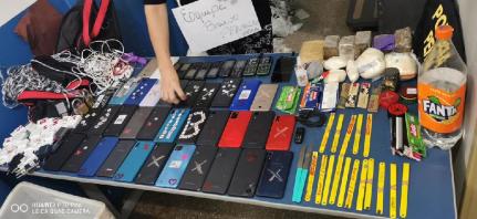 EM CUIABÁ:  Policiais penais apreendem 40 celulares, chips e droga na Penitenciária Feminina