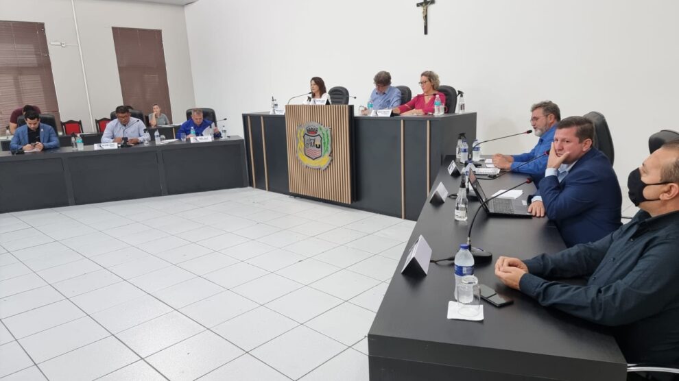 Câmara aprova projeto enviado por Miguel Vaz e autoriza reajuste para profissionais da Educação em Lucas
