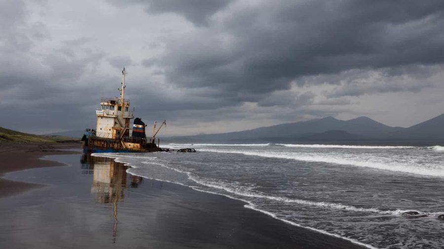 Ucrânia faz ataque inédito contra navios russos em porto ocupado na guerra