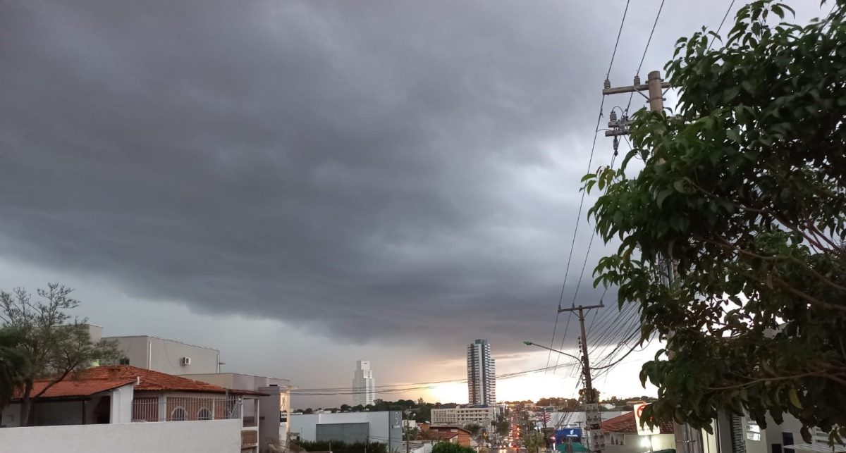 MT:  ADOTE CUIDADOS:  Veja lista atualizada das 73 cidades de MT em alerta de temporais