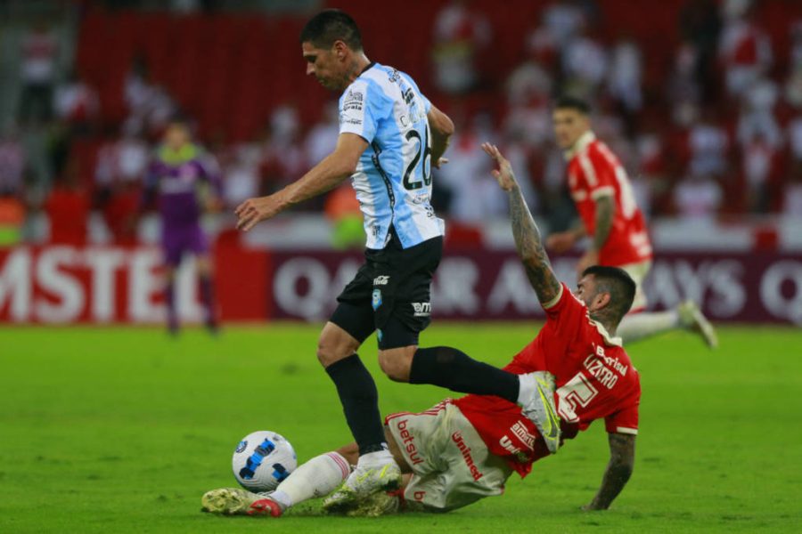 Internacional sai atrás, mas busca empate contra o Guaireña pela Sul-Americana