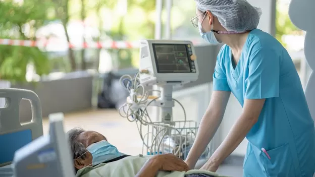 Covid-19: estudo liga doença a risco maior de coágulo, trombose e embolia