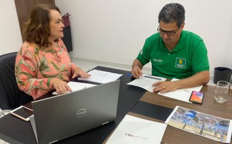 MT: CRO APRESENTA RELATÓRIO DE FISCALIZAÇÃO PARA PREFEITO