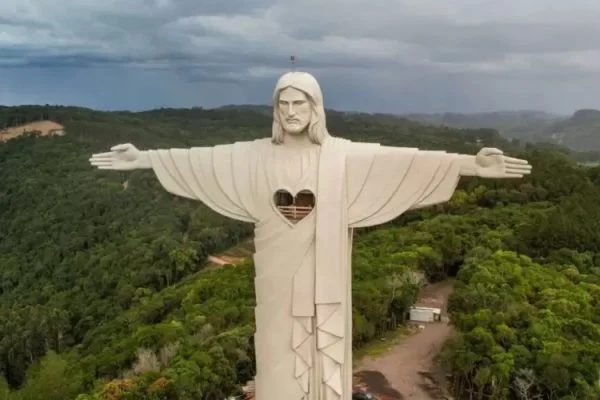 Cristo maior que o Redentor é inaugurado no RS