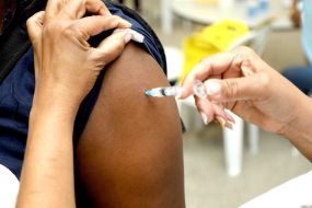 MT:  SAÚDE / VACINA CUIABÁ:  Locais de vacinação estarão fechados nesta sexta-feira (08) devido ao ponto facultativo