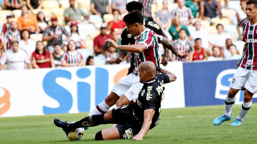 Fred lamenta tropeço do Fluminense em casa diante do Santos