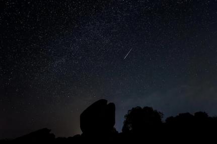 MT:  FENÔMENO:  Chuva de meteoros poderá ser vista em MT nesta madrugada