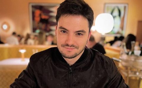 Felipe Neto, que está doente em Paris, tenta voo privado de volta e exalta o SUS: ‘Valorizem o Brasil’